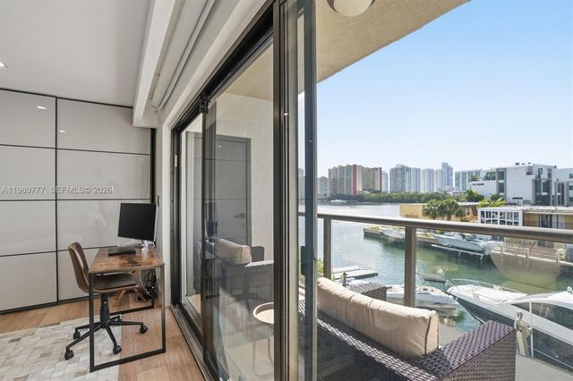 4000 NE 168th St 113B, North Miami Beach, FL 33160