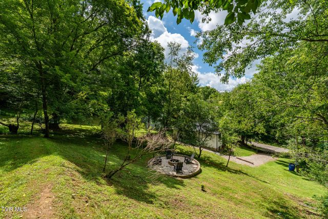 703 Pinecrest Street, Mountain City, TN 37683