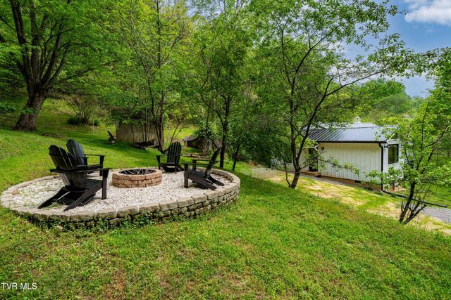703 Pinecrest Street, Mountain City, TN 37683
