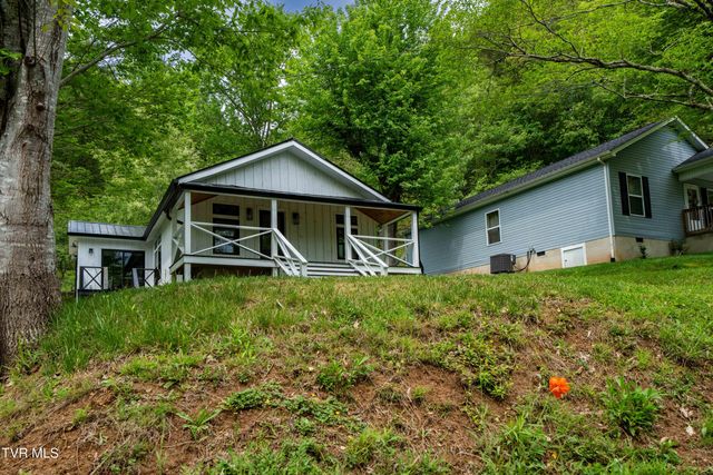 703 Pinecrest Street, Mountain City, TN 37683