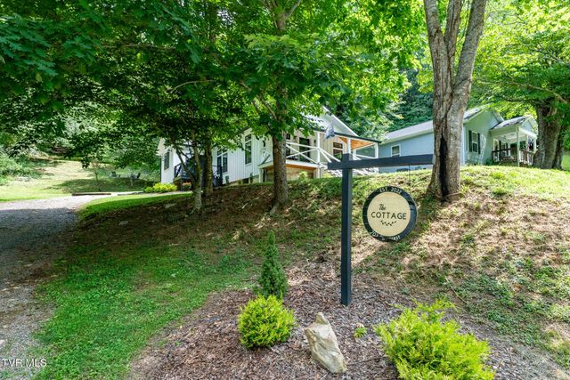 703 Pinecrest Street, Mountain City, TN 37683