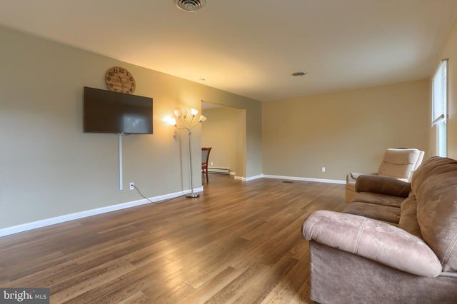 7960 RIDER LN, Hummelstown, PA 17036