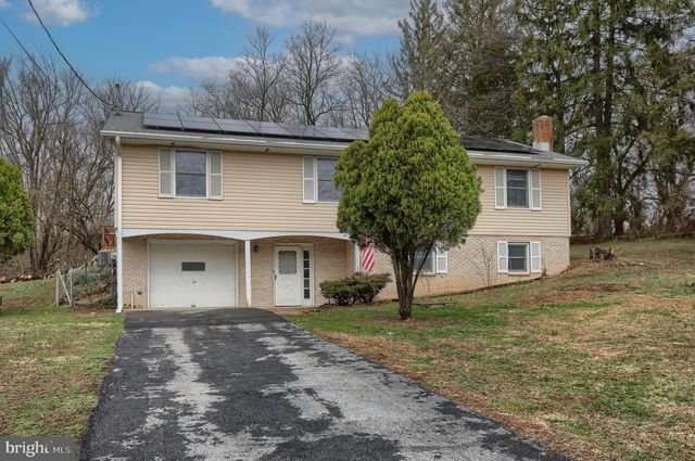 7960 RIDER LN, Hummelstown, PA 17036