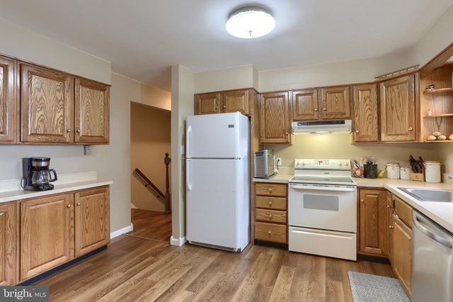 7960 RIDER LN, Hummelstown, PA 17036