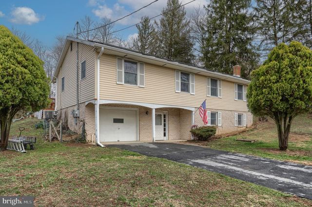 7960 RIDER LN, Hummelstown, PA 17036