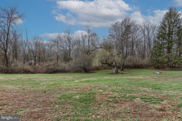 7960 RIDER LN, Hummelstown, PA 17036