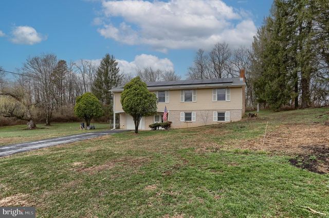 7960 RIDER LN, Hummelstown, PA 17036