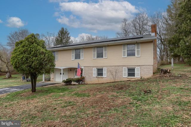 7960 RIDER LN, Hummelstown, PA 17036