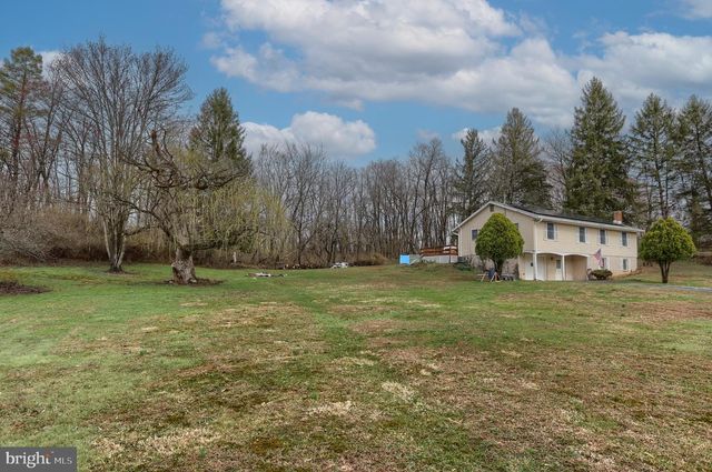 7960 RIDER LN, Hummelstown, PA 17036