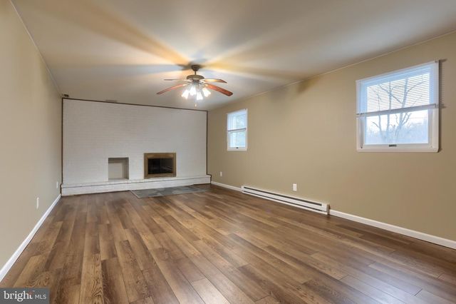 7960 RIDER LN, Hummelstown, PA 17036