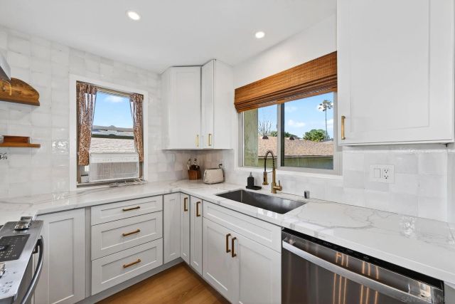 1031 Susana Ct, San Marcos, CA 92078