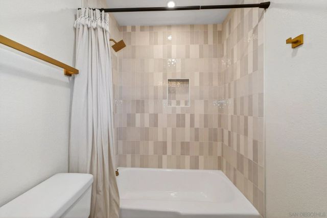 1031 Susana Ct, San Marcos, CA 92078