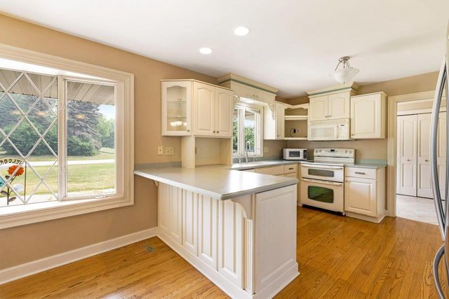 W212N10497 Parkland CIRCLE, Colgate, WI 53017