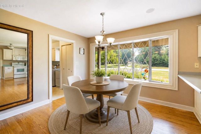 W212N10497 Parkland CIRCLE, Colgate, WI 53017