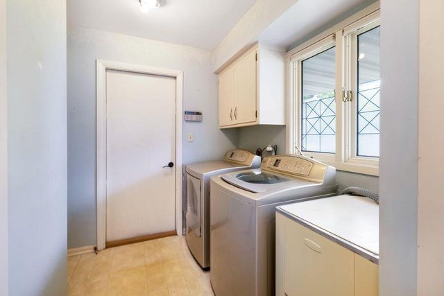 W212N10497 Parkland CIRCLE, Colgate, WI 53017