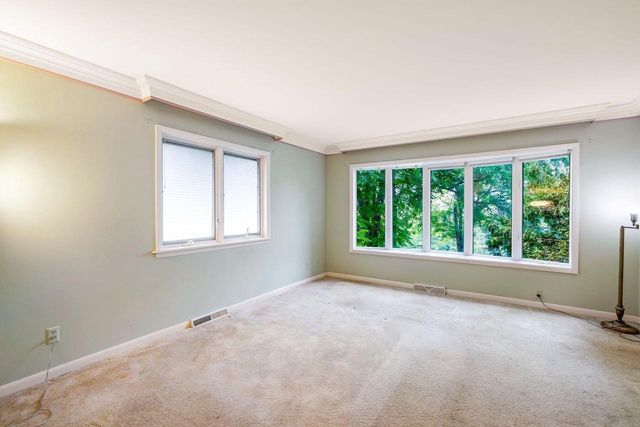 W212N10497 Parkland CIRCLE, Colgate, WI 53017