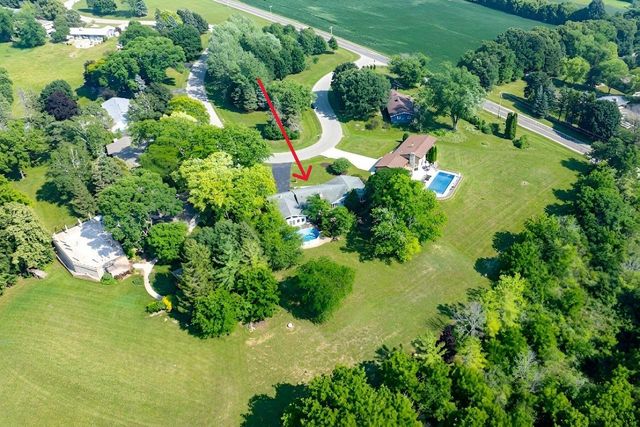 W212N10497 Parkland CIRCLE, Colgate, WI 53017