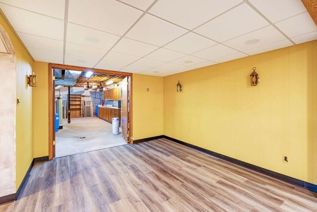 W212N10497 Parkland CIRCLE, Colgate, WI 53017