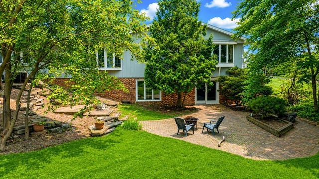W212N10497 Parkland CIRCLE, Colgate, WI 53017
