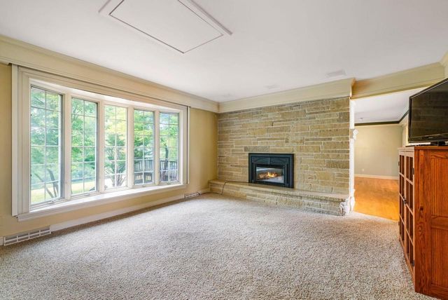 W212N10497 Parkland CIRCLE, Colgate, WI 53017