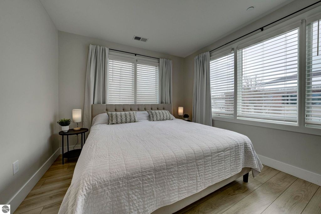 Image 19 of property listing at 708 Randolph Street # 206, Traverse City, MI 49684