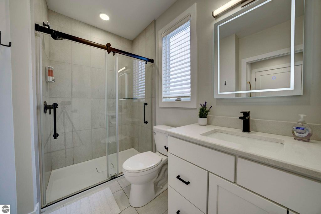 Image 23 of property listing at 708 Randolph Street # 206, Traverse City, MI 49684