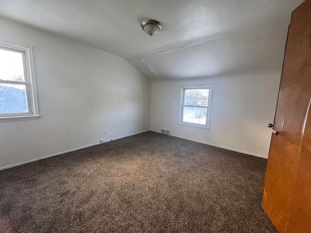 1315 W Myrtle Avenue, Flint, MI 48504