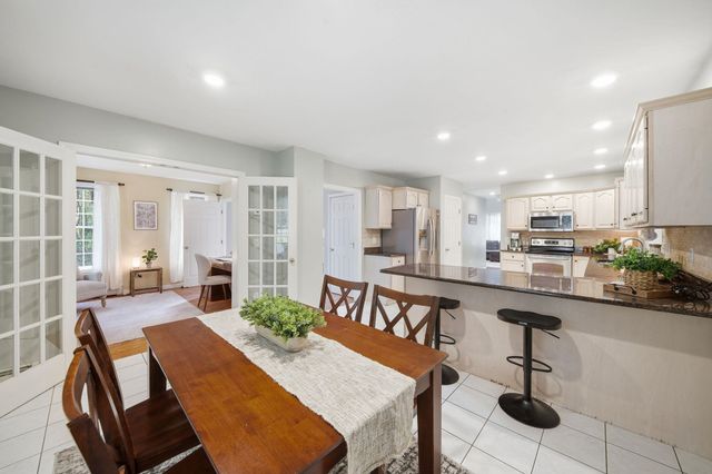 4 Longmeadow Road, Windham, NH 03087