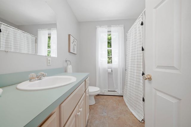4 Longmeadow Road, Windham, NH 03087