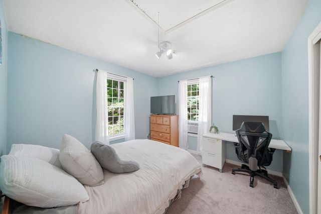 4 Longmeadow Road, Windham, NH 03087