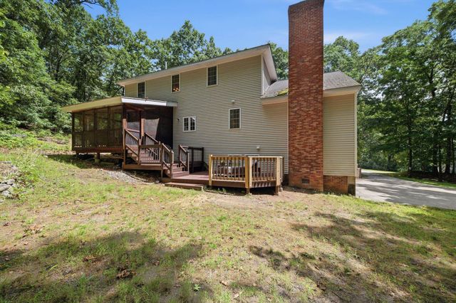 4 Longmeadow Road, Windham, NH 03087