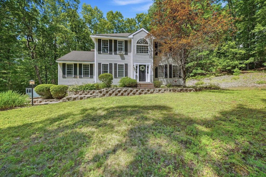 4 Longmeadow Road, Windham, NH 03087