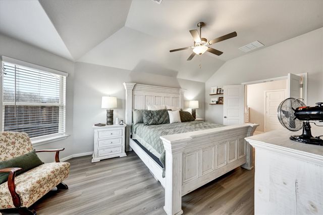 8913 Lantana Meadow Drive, Fort Worth, TX 76131