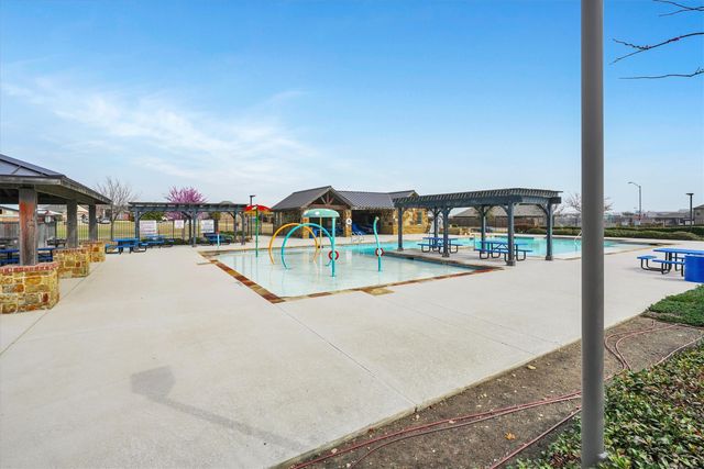 8913 Lantana Meadow Drive, Fort Worth, TX 76131