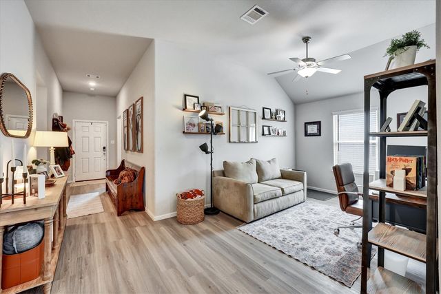 8913 Lantana Meadow Drive, Fort Worth, TX 76131