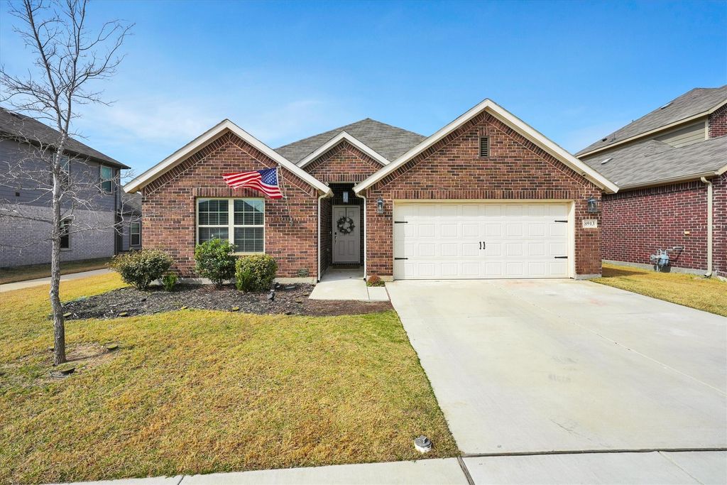 8913 Lantana Meadow Drive, Fort Worth, TX 76131