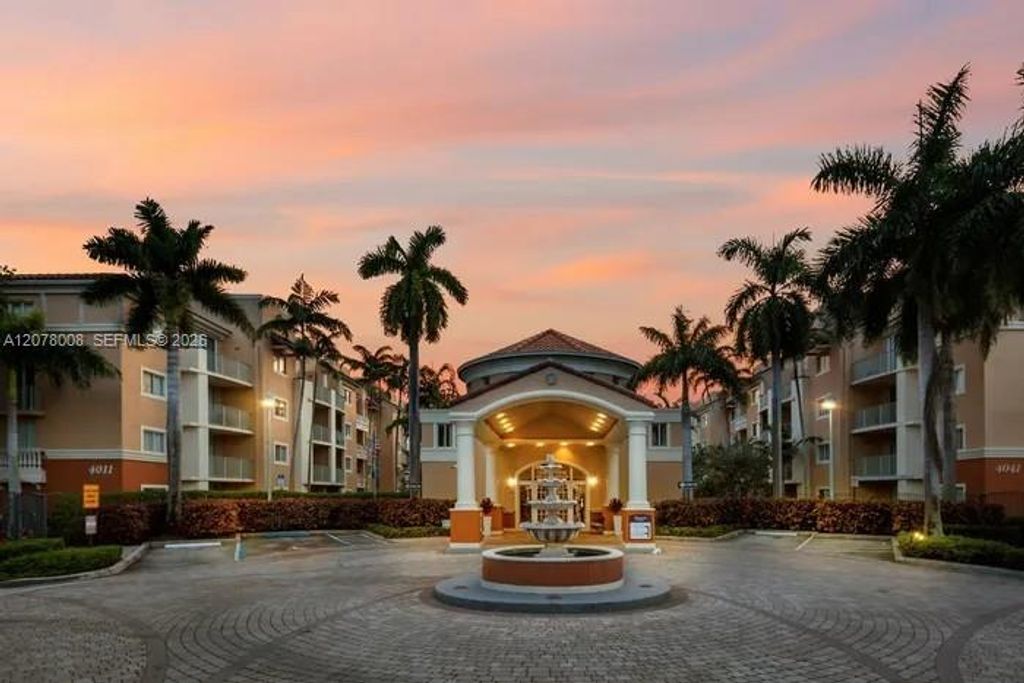 4021 N Pine Island Road 103, Sunrise, FL 33351