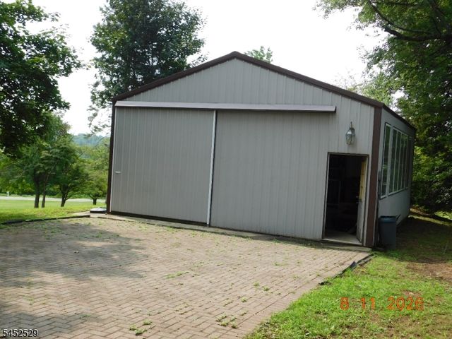 211 Pickle Rd, Washington Twp., NJ 07830