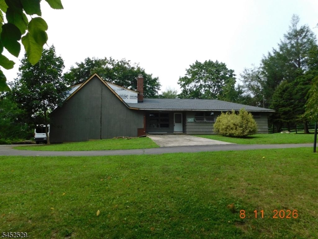 211 Pickle Rd, Washington Twp., NJ 07830 — exterior