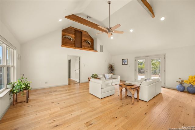 127 Camp Alzafar, Boerne, TX 78006