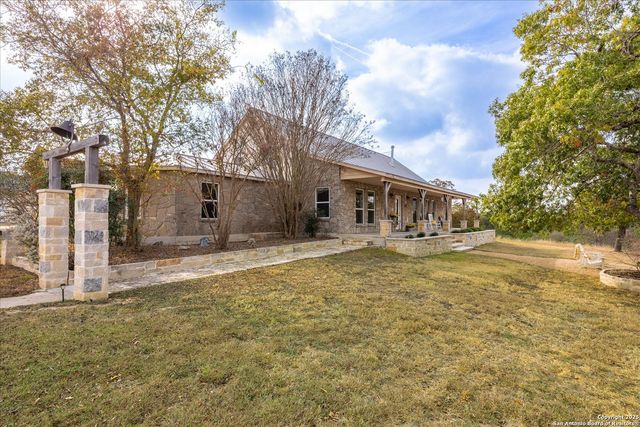 127 Camp Alzafar, Boerne, TX 78006