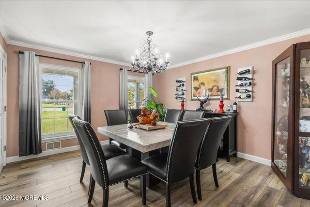 6 Mayfair Court, Jackson, NJ 08527