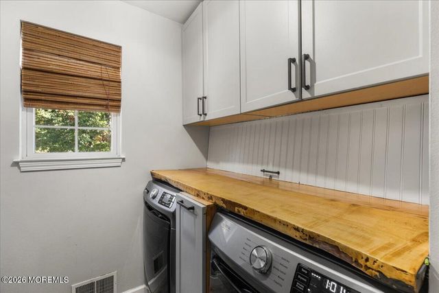 6 Mayfair Court, Jackson, NJ 08527