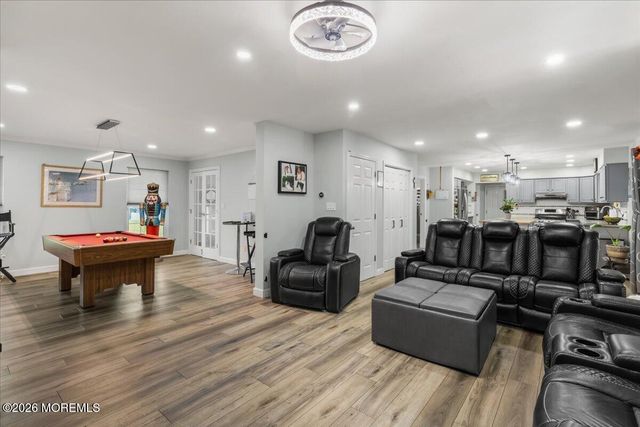 6 Mayfair Court, Jackson, NJ 08527
