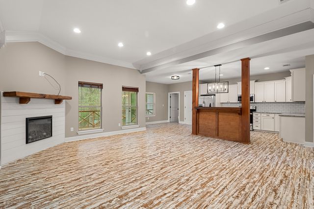 118 Munn Rd., Sumrall, MS 39482