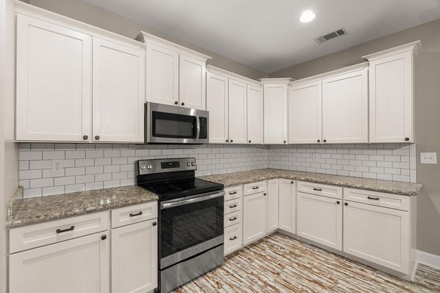 118 Munn Rd., Sumrall, MS 39482