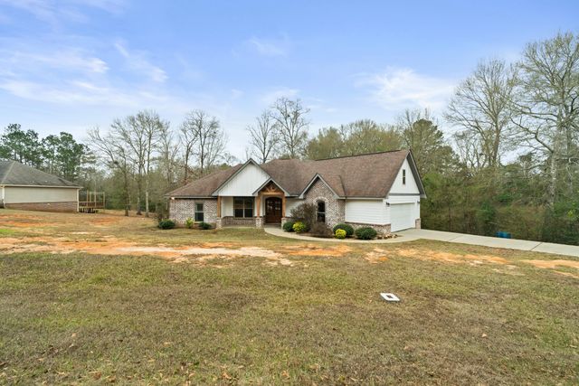 118 Munn Rd., Sumrall, MS 39482