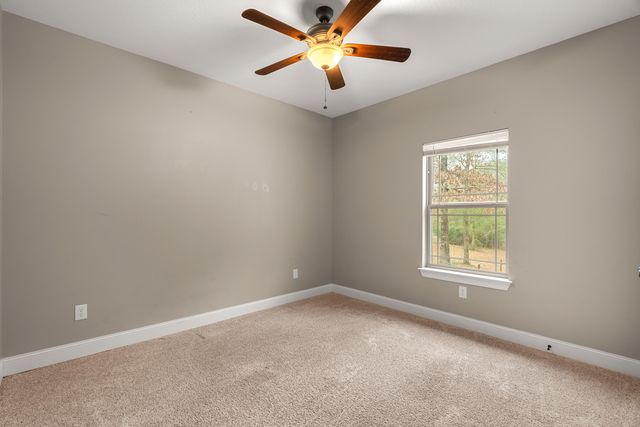 118 Munn Rd., Sumrall, MS 39482