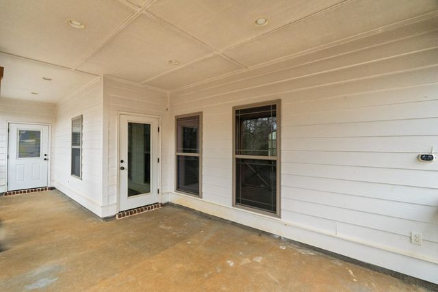 118 Munn Rd., Sumrall, MS 39482