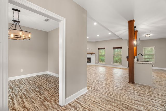 118 Munn Rd., Sumrall, MS 39482